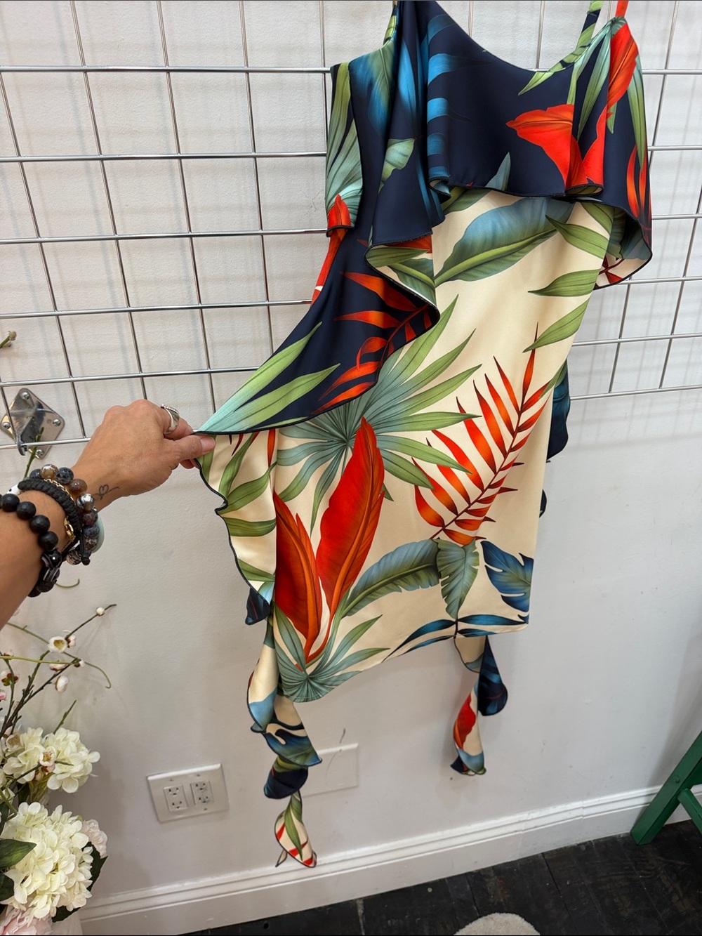 Tropical Print Ruffle Dress in Multi-Color - Picture 4 of 8